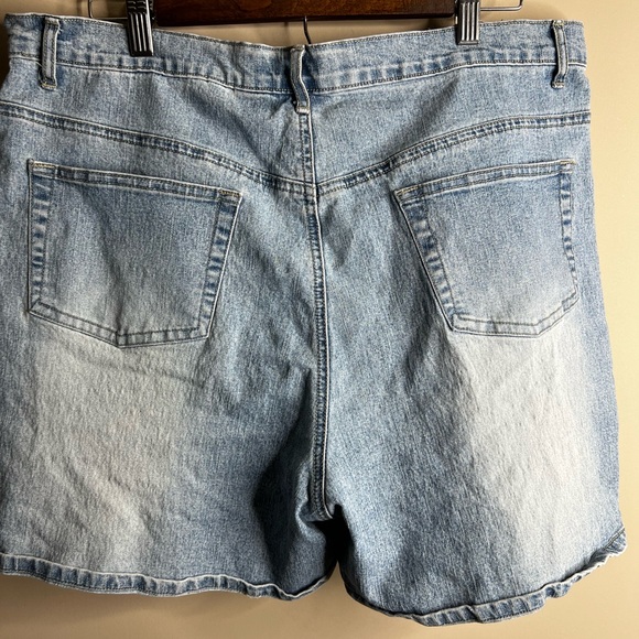 Lazer jeans denim shorts with sequins and beads size 18 - Picture 8 of 8